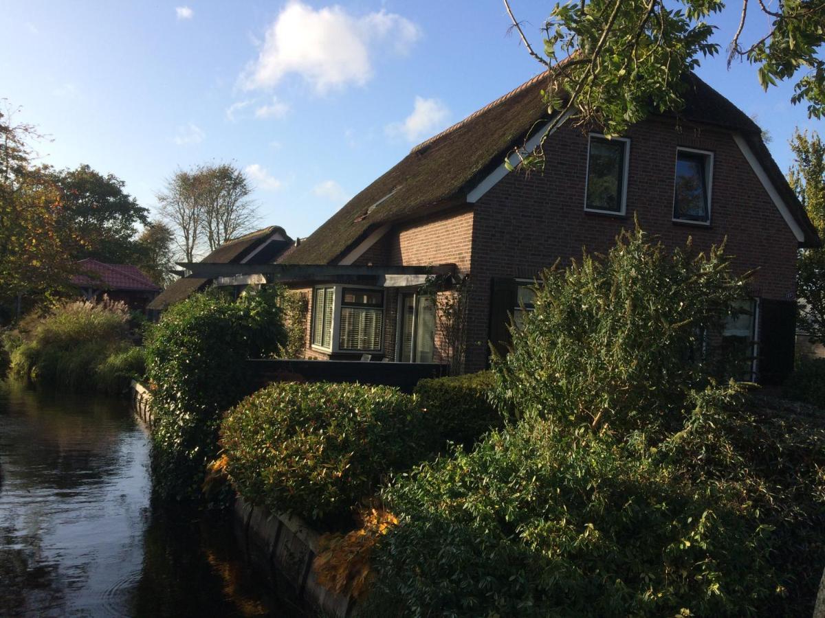 Bed and Breakfast De Aardigeyt Giethoorn Exteriér fotografie