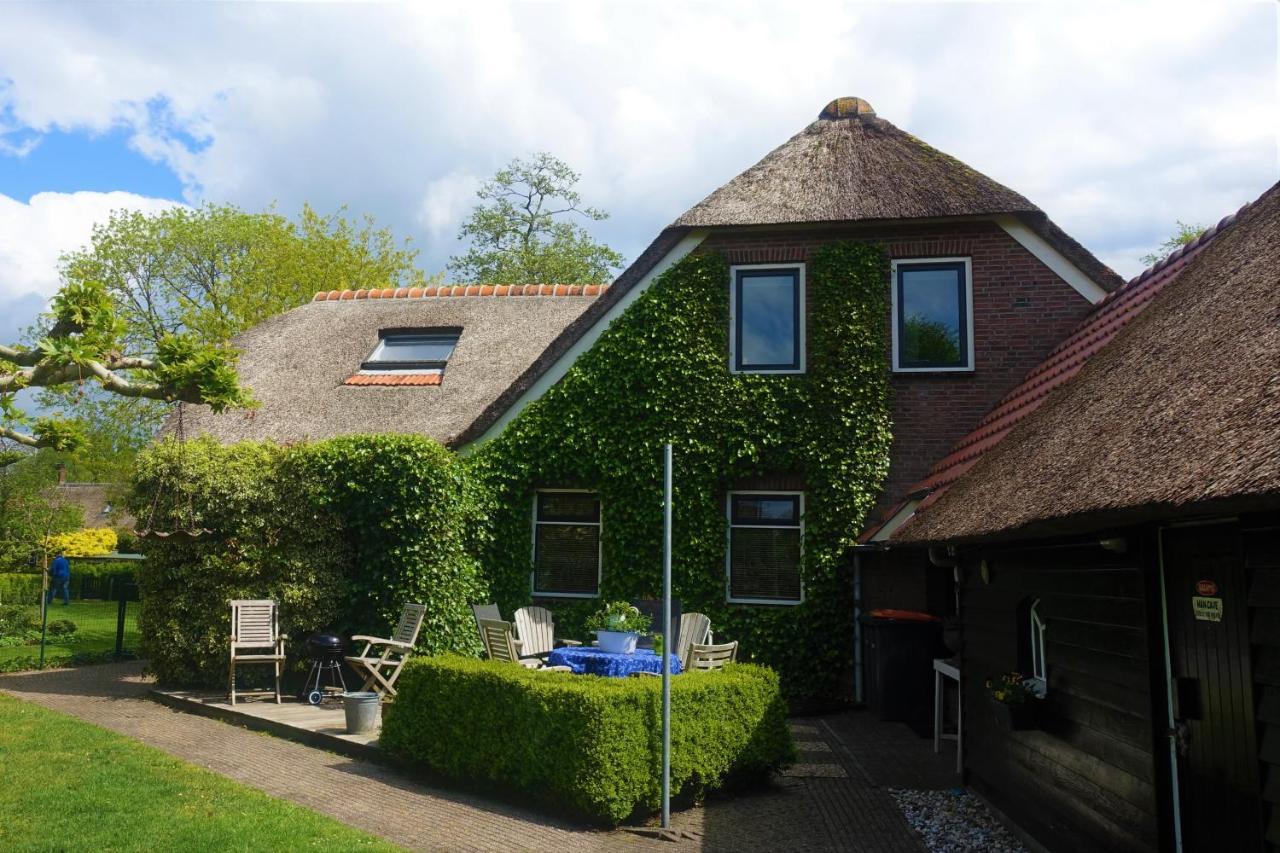 Bed and Breakfast De Aardigeyt Giethoorn Exteriér fotografie